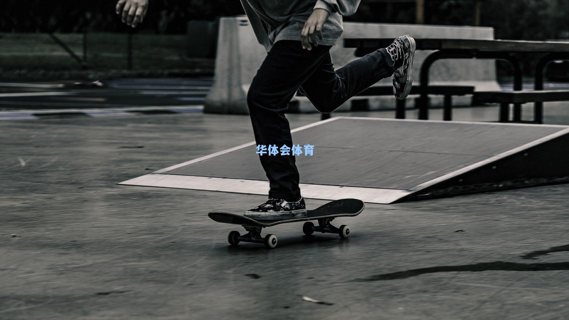 费内巴切主席公开回击穆里尼奥言论，知名教练的发言有失身份，实为自我贬低